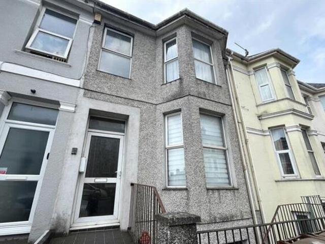 House for sale in Follaton, Strode