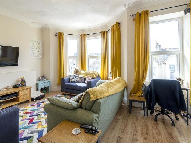 Apartment for rent in Lipson Vale, Mount Wise