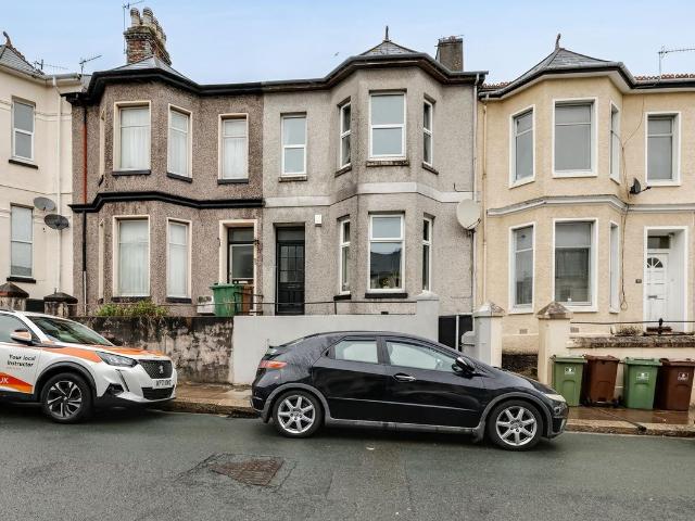 Apartment for rent in Lipson Vale, Mount Wise