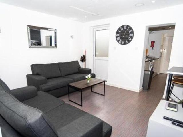 House for rent in Lyons, Greater London
