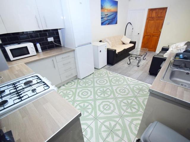 House for rent in Stoke, Stoke-on-Trent