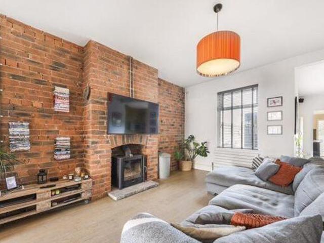 House for sale in Loundsley Green, East Midlands