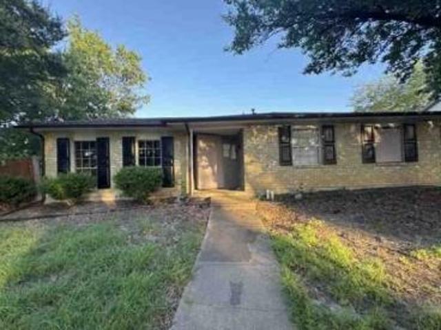 House for sale in Garland House for sale in Garland