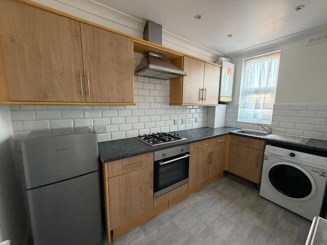 Apartment for rent in Seven Kings, Greater London