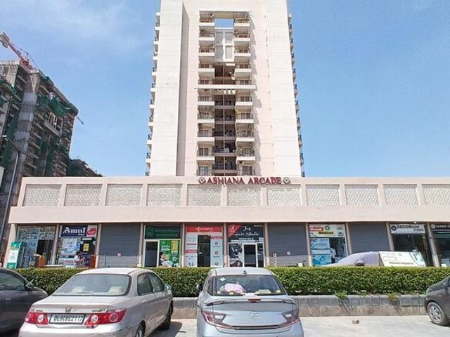 Commercial for sale in Hariana