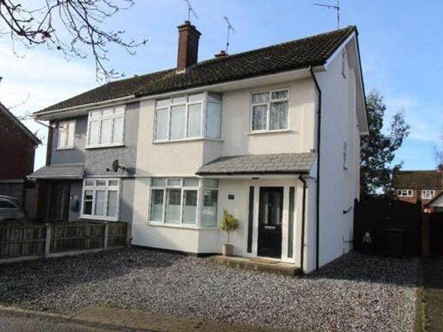 House for sale in Stroud Green, Barling