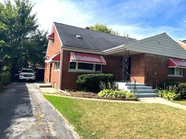 House for sale in Harvey, Illinois