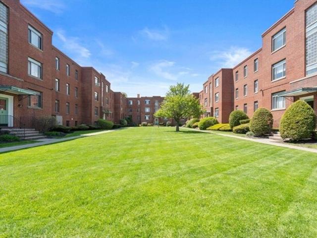 Condo for sale in Worcester, Massachusetts