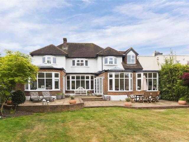 House for rent in Blackhills, Surrey