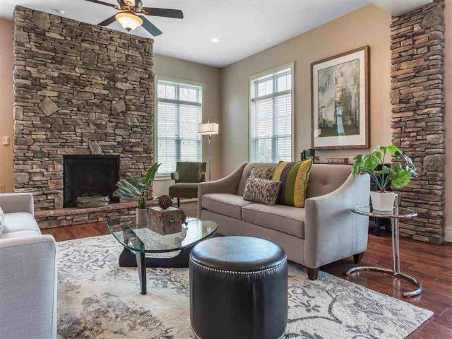 Apartment for rent in Mecklenburg, North Carolina