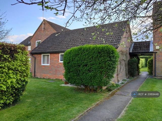 House for rent in Beaconsfield and Chepping Wye Community Board, Tylers Green