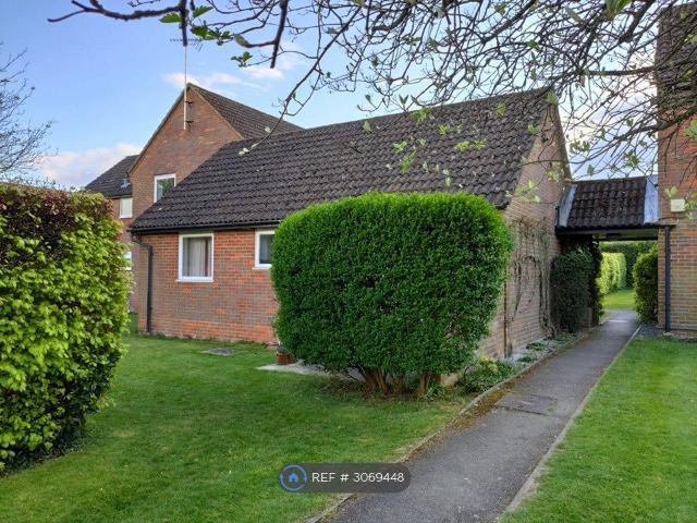 House for rent in Beaconsfield and Chepping Wye Community Board, Tylers Green