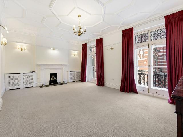 Apartment for rent in Victoria, Greater London