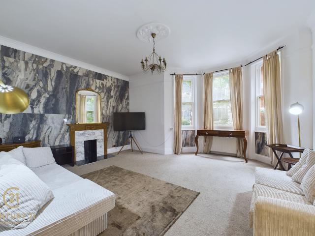 Apartment for rent in Victoria, Greater London