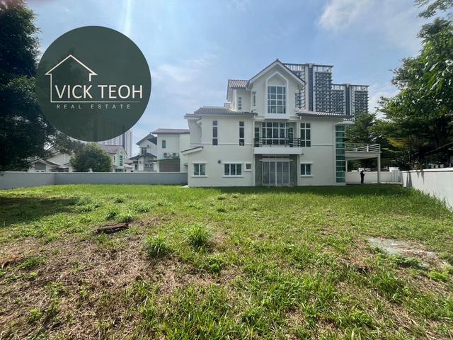 Bungalow for rent in Georgetown, Penang