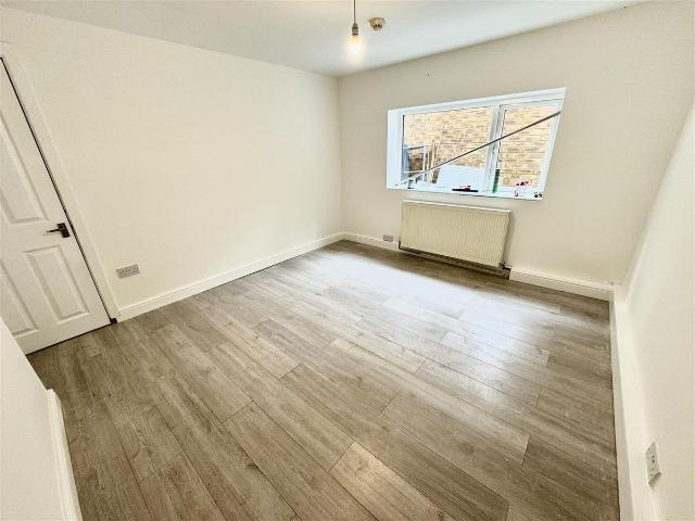 Studio for rent in Upper Parkstone, Poole
