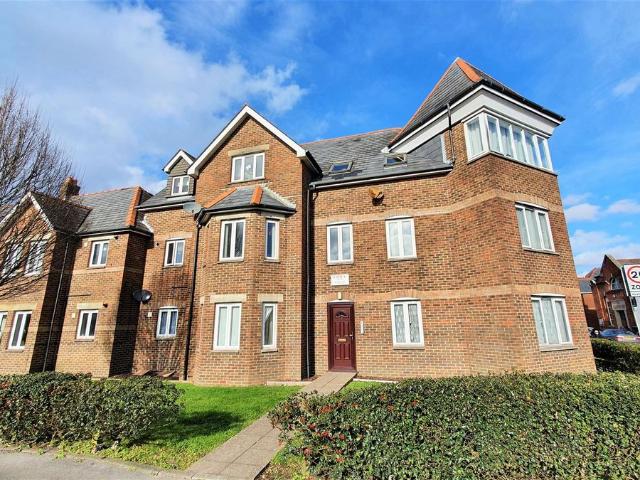 Apartment for rent in Branksome, Poole