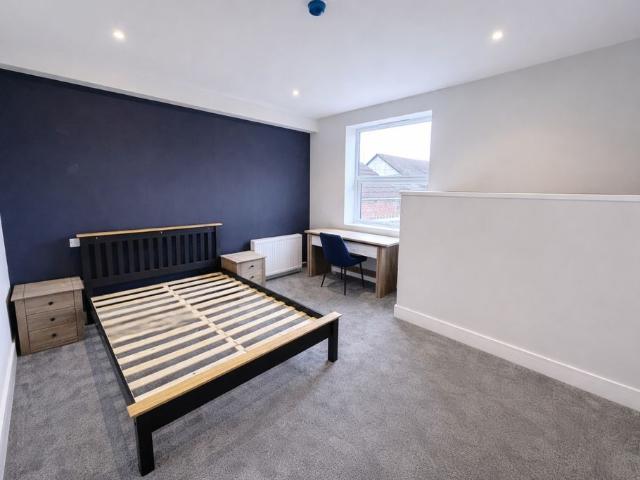Room for rent in Branksome, Poole