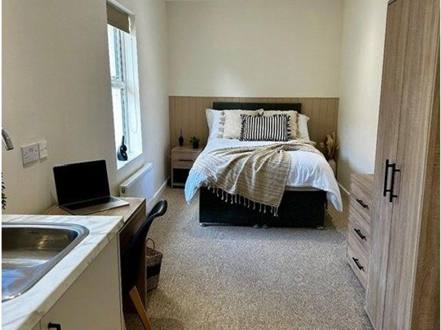 Room for rent in Branksome, Poole
