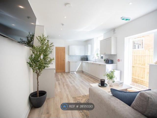 Room for rent in Upper Parkstone, Isle Of Man