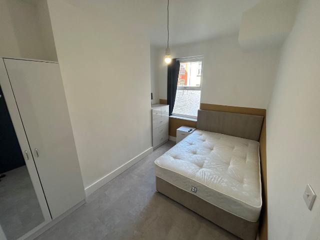 Room for rent in South Tranmere, New Ferry