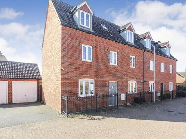 House for sale in Bedford