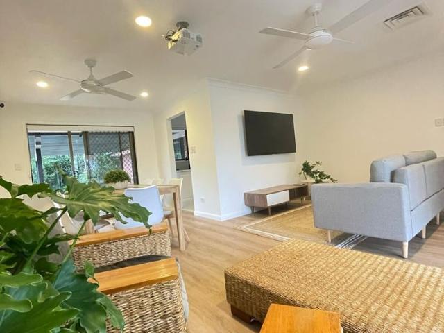 Room for rent in Ashmore, Gold Coast City