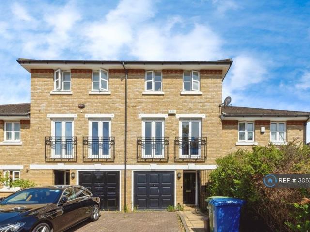 House for rent in London Borough of Southwark, Greater London