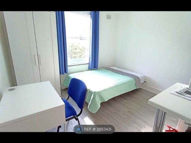 Studio for rent in Kensal Town, Greater London