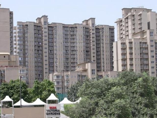 Flat for sale in North Delhi, Deri