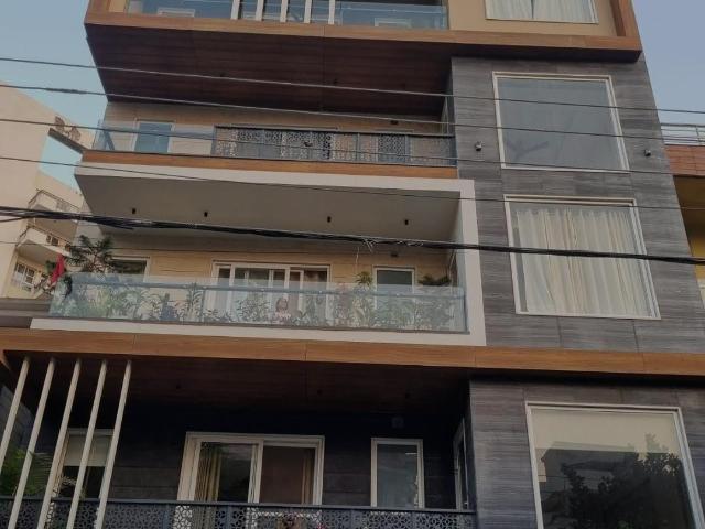 House for sale in Deri