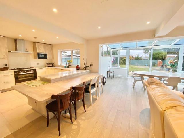 House for rent in Waterdale, St Albans