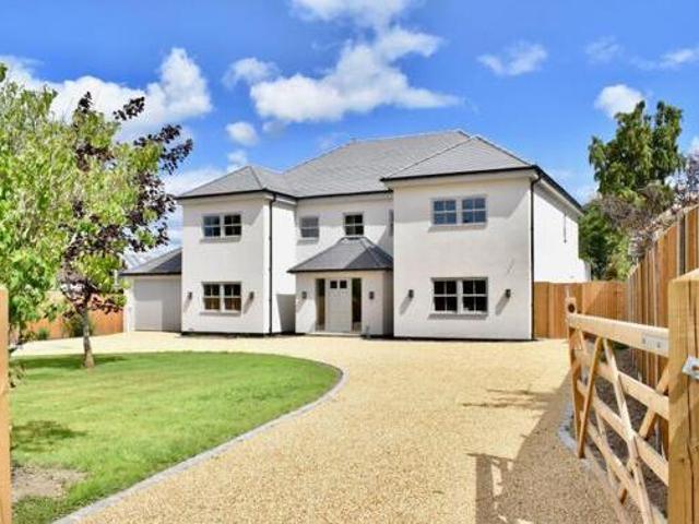 House for sale in Pachesham Park, Surrey