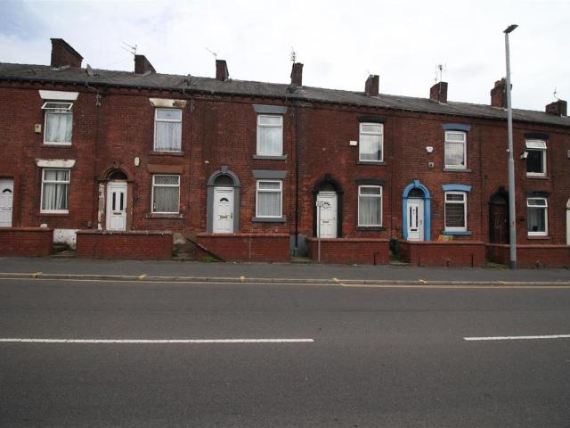 House for rent in Hathershaw, Pendock