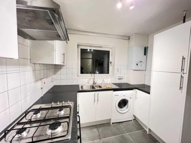 Apartment for rent in Maryland, Greater London