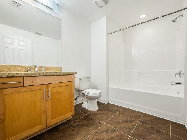 Apartment for rent in Sherman Village, Los Angeles