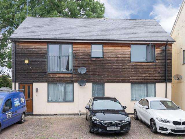 Apartment for rent in Hatherley, Cheltenham