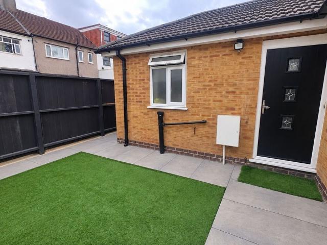 House for rent in London Borough of Redbridge, Greater London
