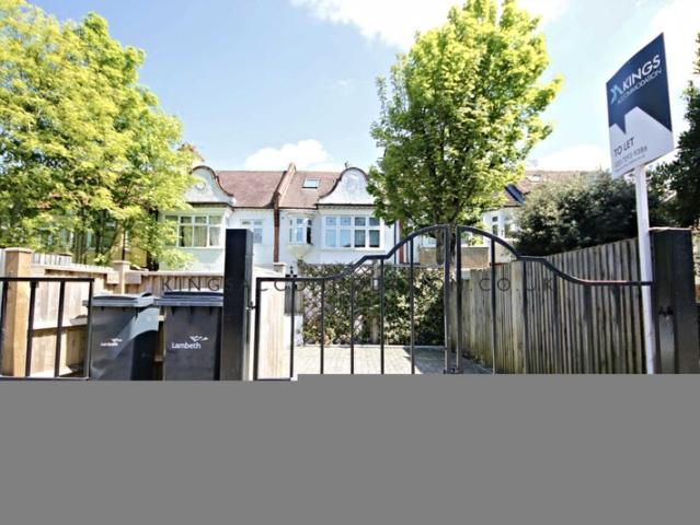 Apartment for rent in Tulse Hill, Greater London