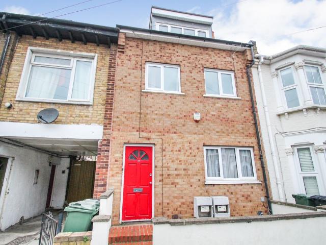 Apartment for rent in Leytonstone, Isle Of Man