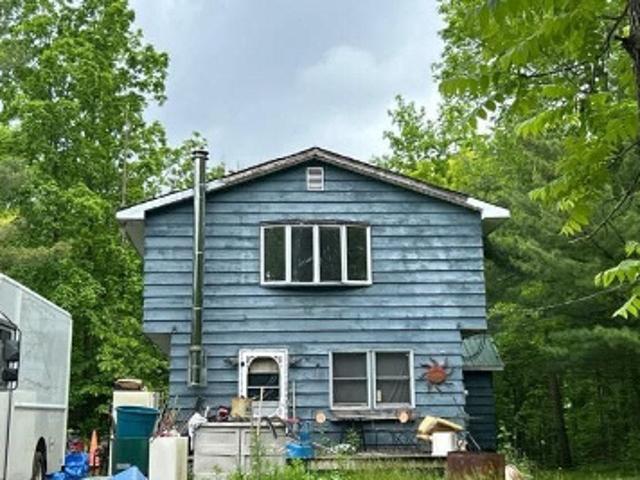 House for sale in Newbury, Ohio