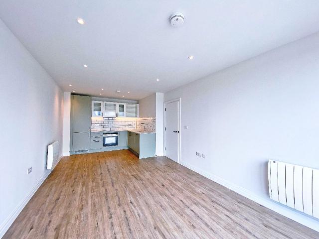Apartment for rent in Heol-las, Surrey