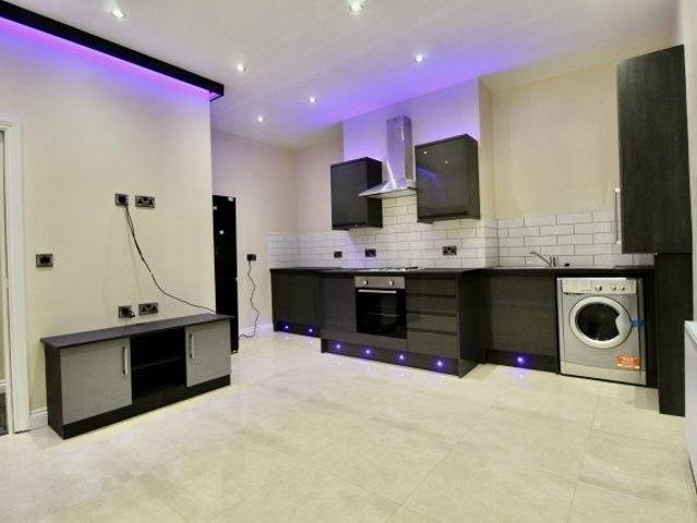 House for rent in Hyde Park, West Yorkshire