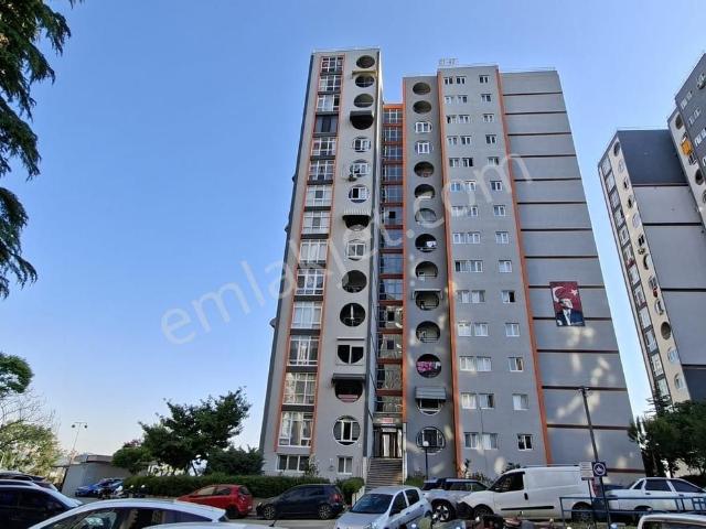 İzmit, Kocaeli içerisinde satılık mülk