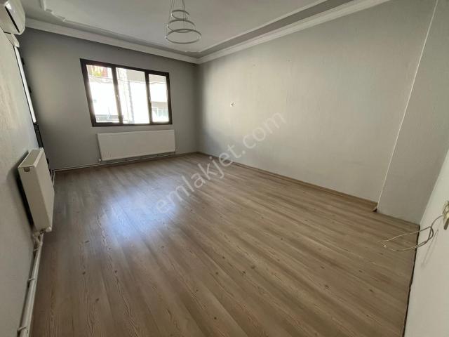 Karabağlar, İzmir içerisinde satılık mülk