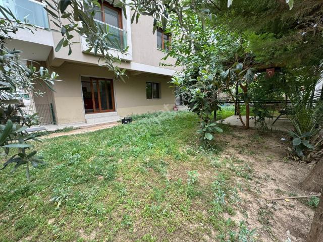 Karabağlar, İzmir içerisinde kiralık mülk