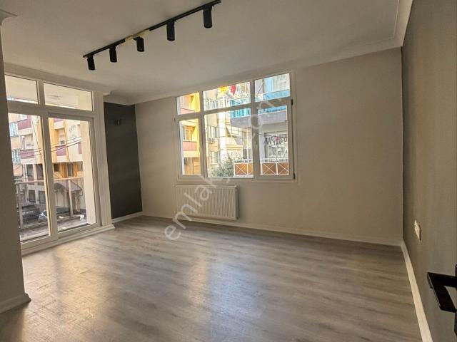 Konak, İzmir içerisinde satılık mülk