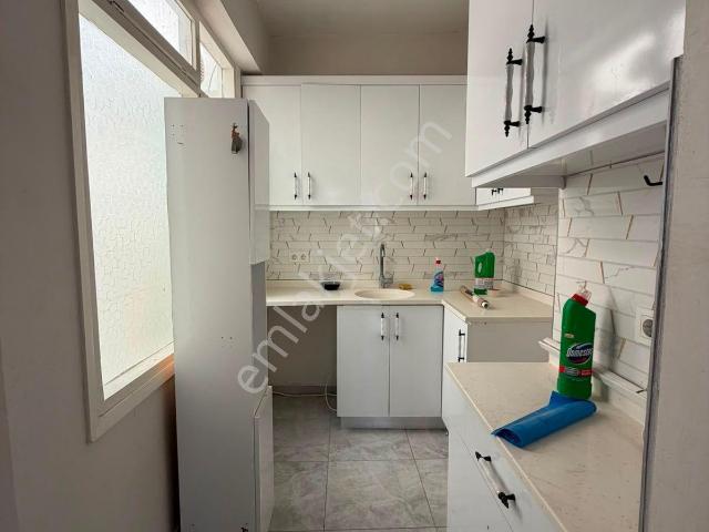 Karabağlar, İzmir içerisinde kiralık mülk