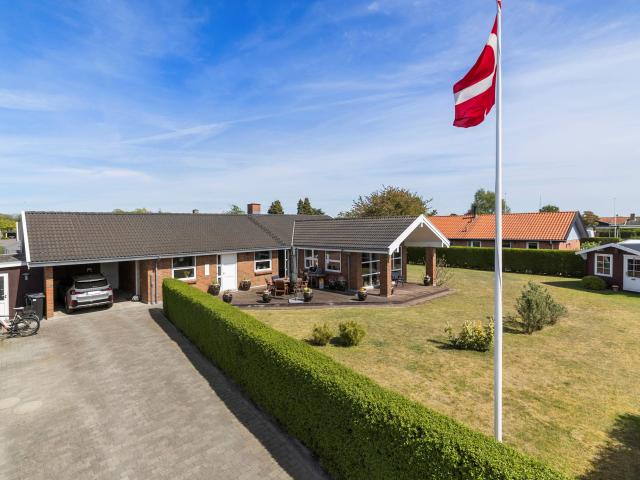 Villa til salg i Rønne, Brøndby