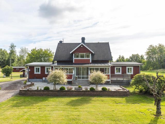 Villa till salu i Moholm, Västra Götaland